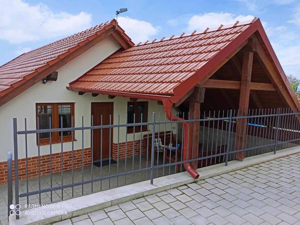 Penzion Sklípek u Svobodů Velké Bílovice Exteriér fotografie
